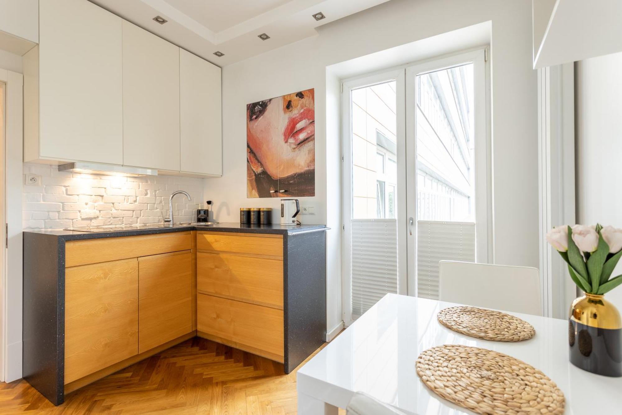 Apartment Close-golden - City Center - Zurawia